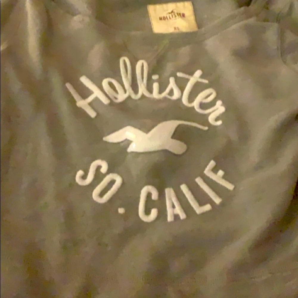 long sleeve crewneck